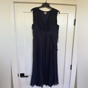 Bought from Anthropologie, Leifsdottir dress, size 10, side zipper, tie back
